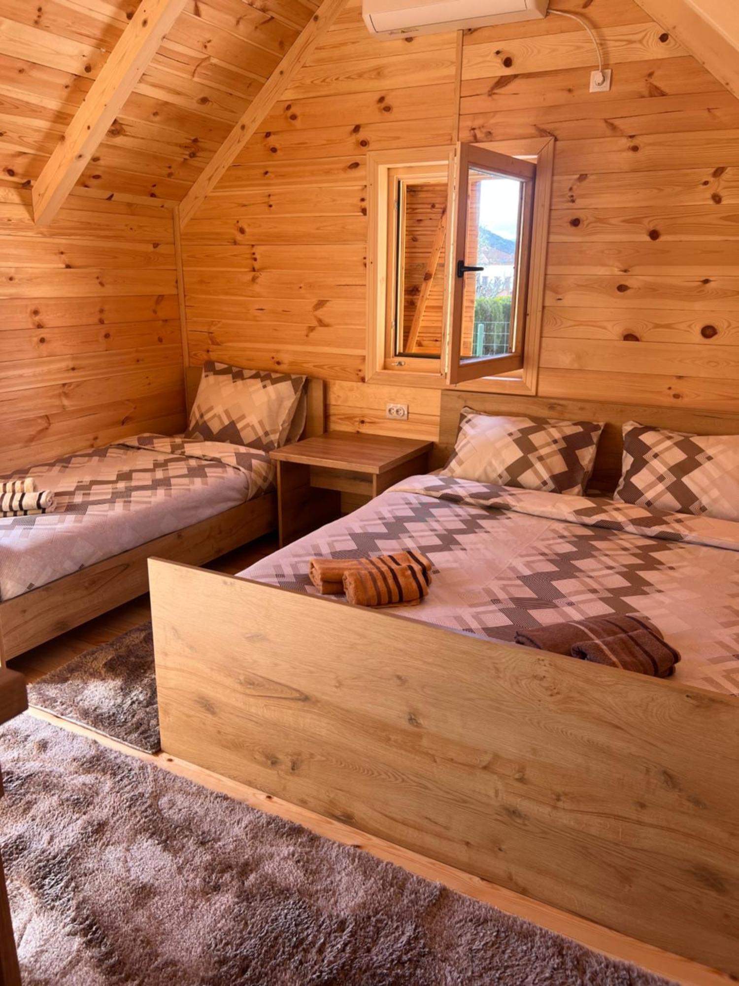 Cozy Bungallows Podgorica Ngoại thất bức ảnh