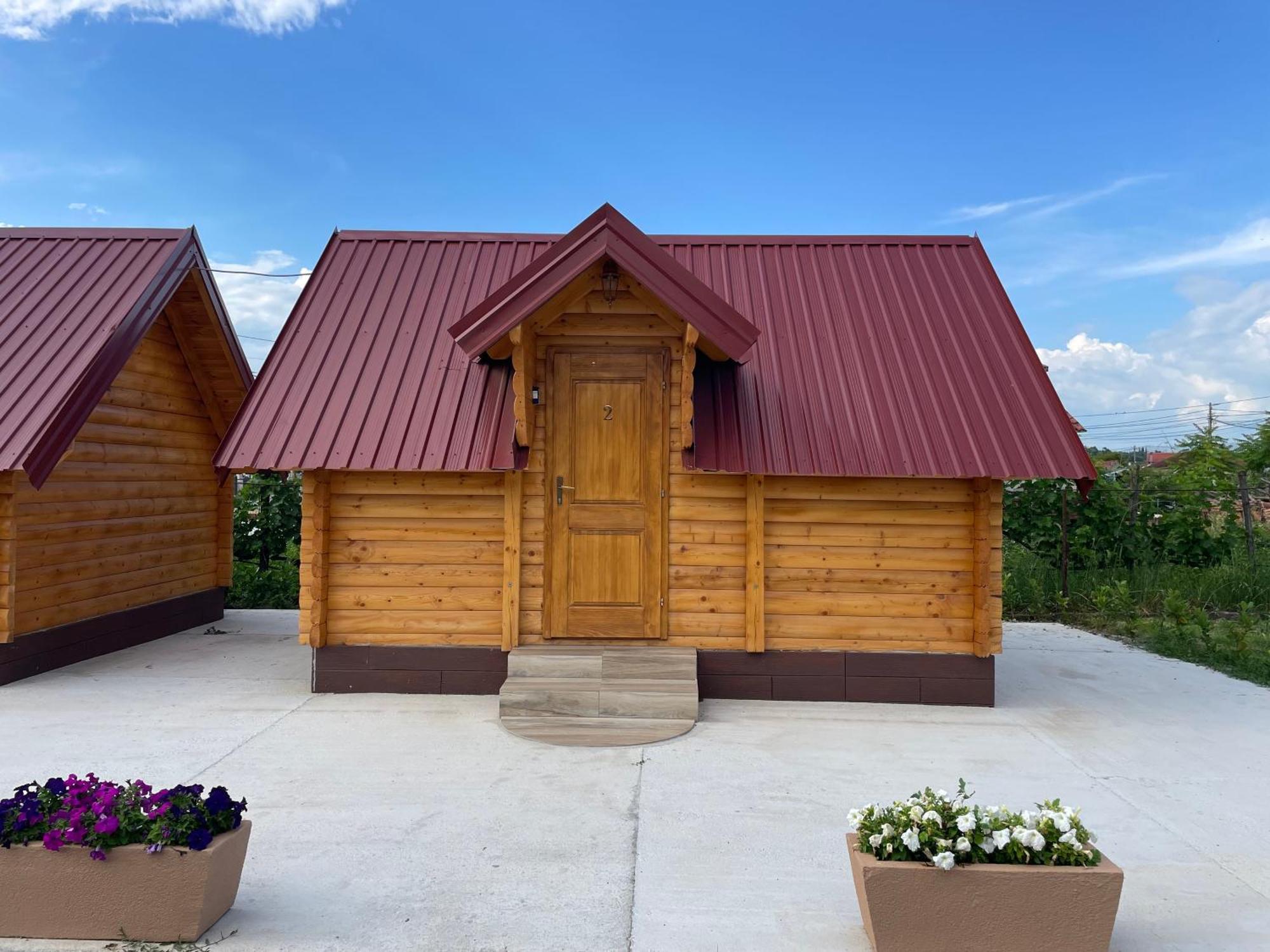 Cozy Bungallows Podgorica Ngoại thất bức ảnh